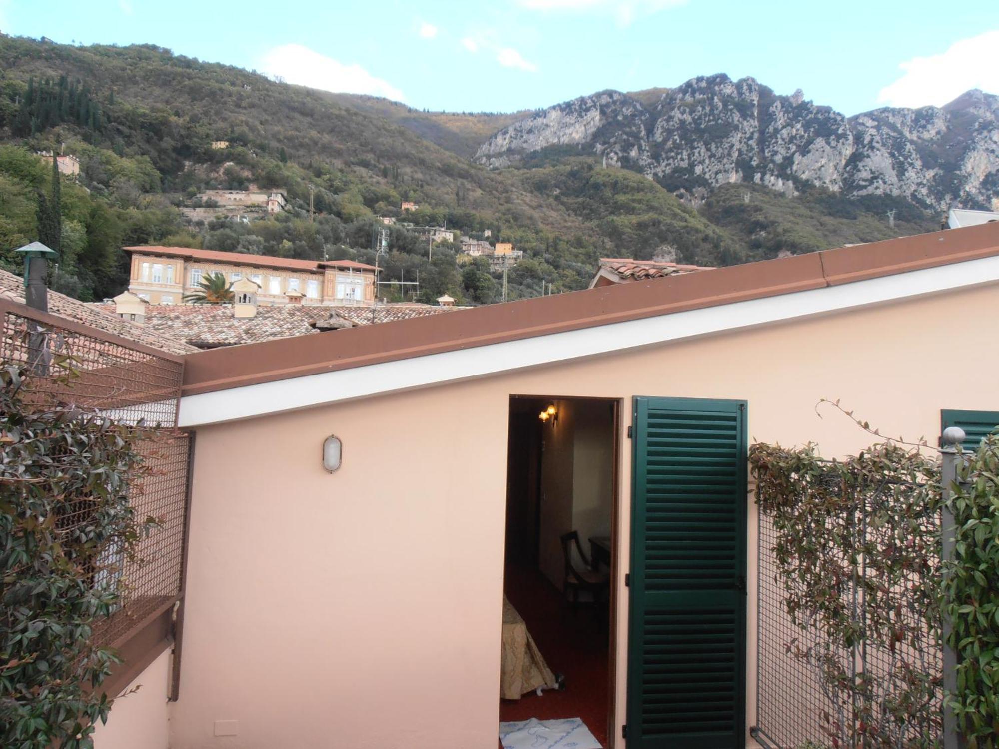 Hotel Garnì Bartabel Gargnano Zimmer foto